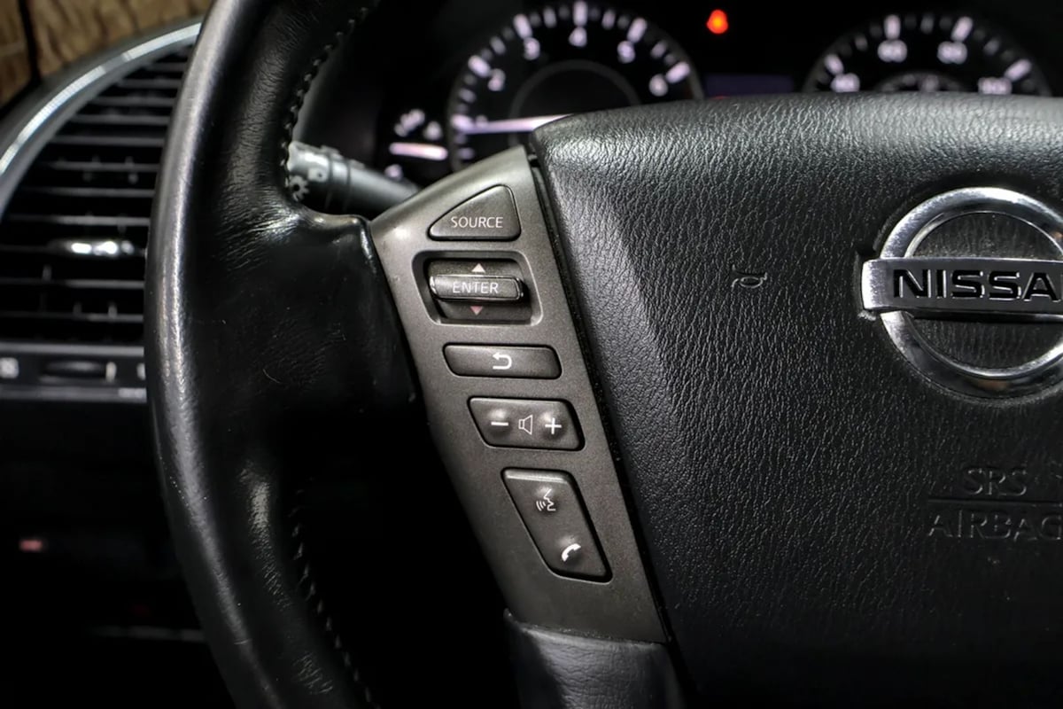 Nissan Armada photo 12