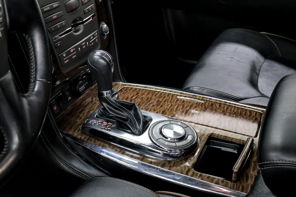 Nissan Armada photo 15