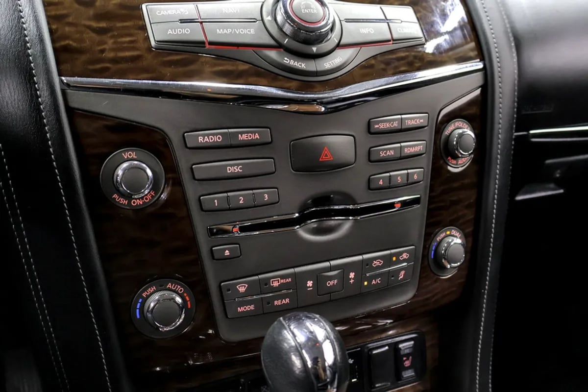 Nissan Armada photo 18