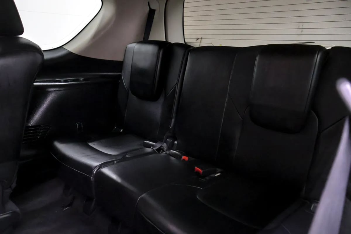 Nissan Armada photo 32