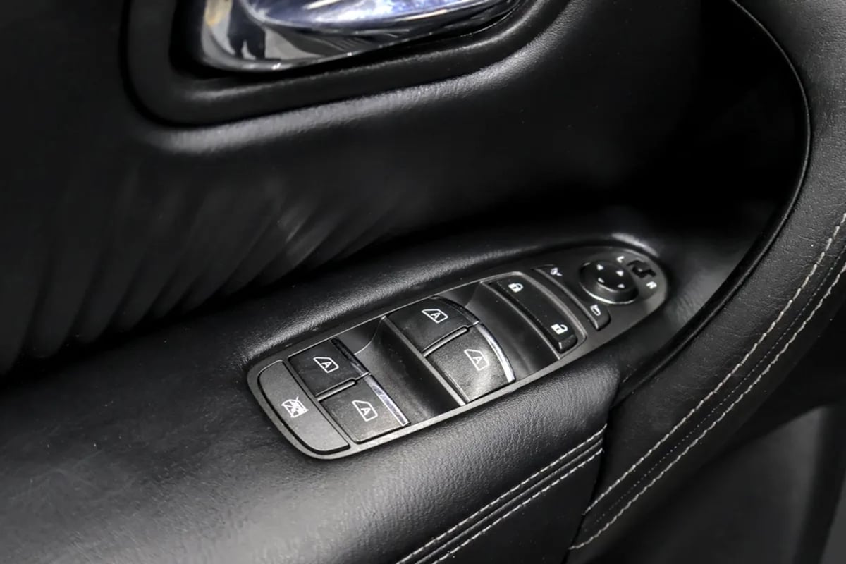 Nissan Armada photo 34
