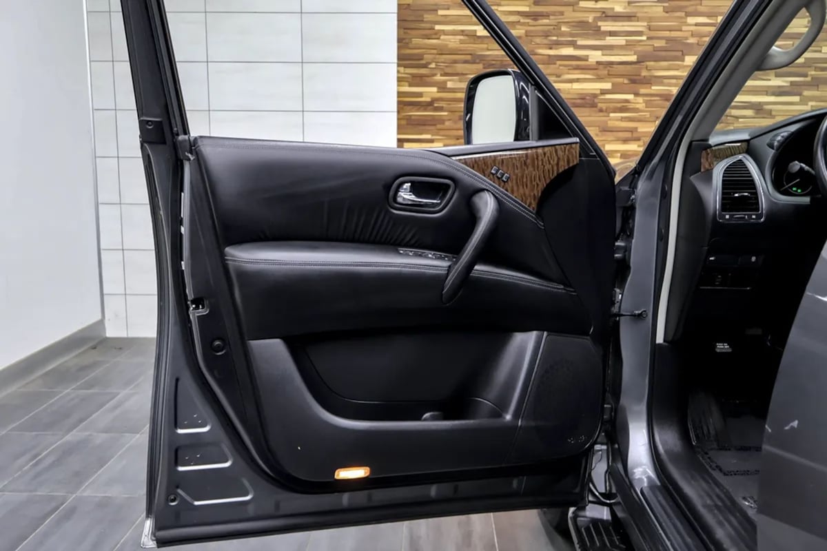 Nissan Armada photo 35
