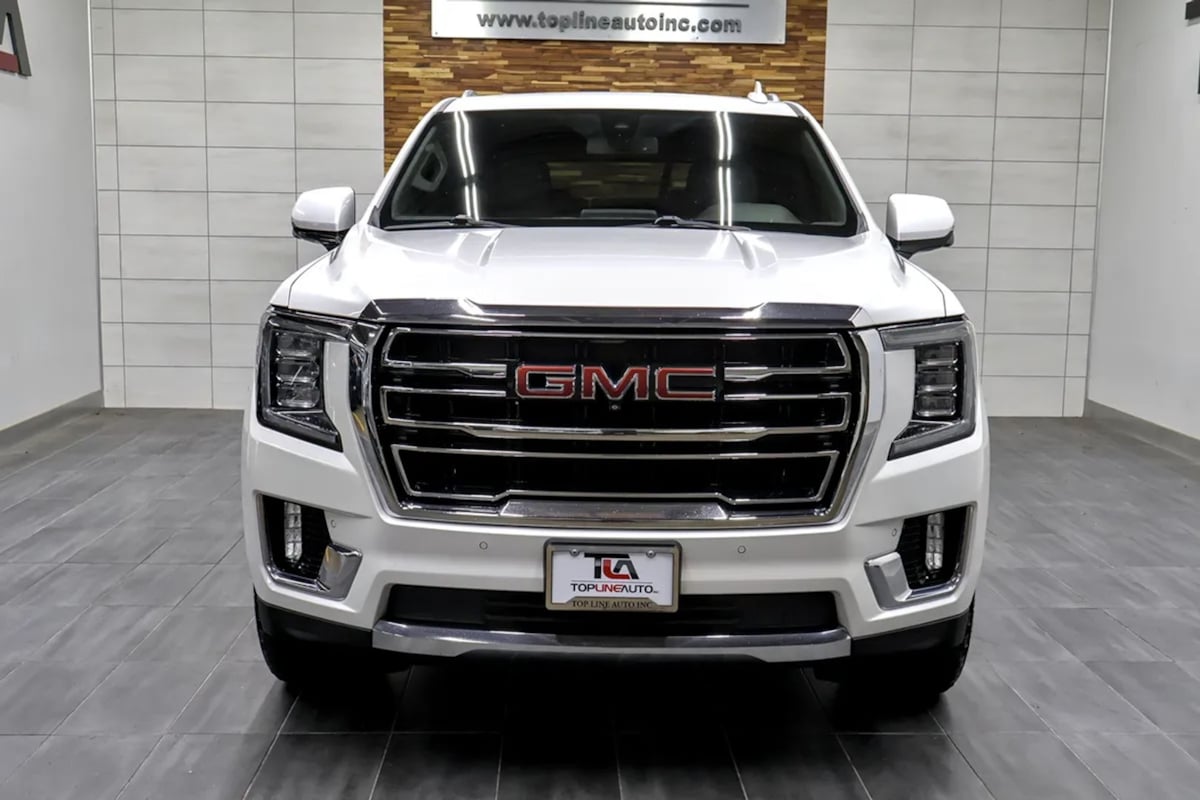 GMC Yukon photo 3