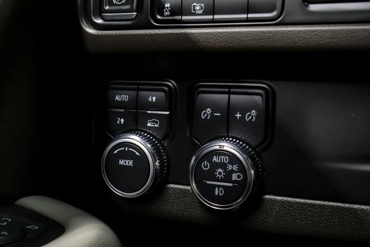 GMC Yukon photo 25