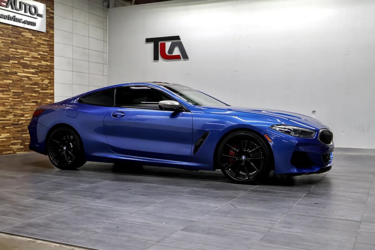 BMW 8 Series photo 5