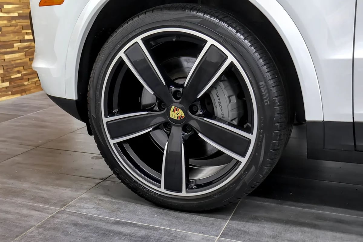 Porsche Cayenne photo 43