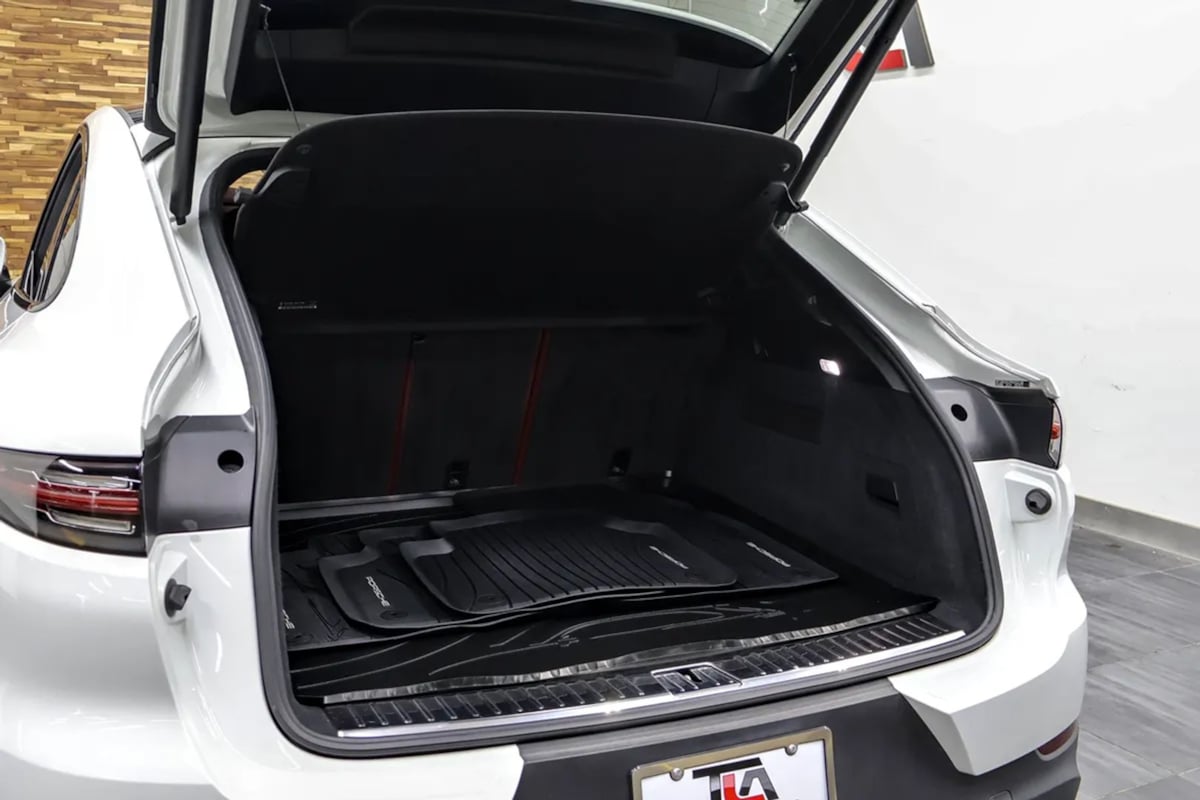Porsche Cayenne photo 46