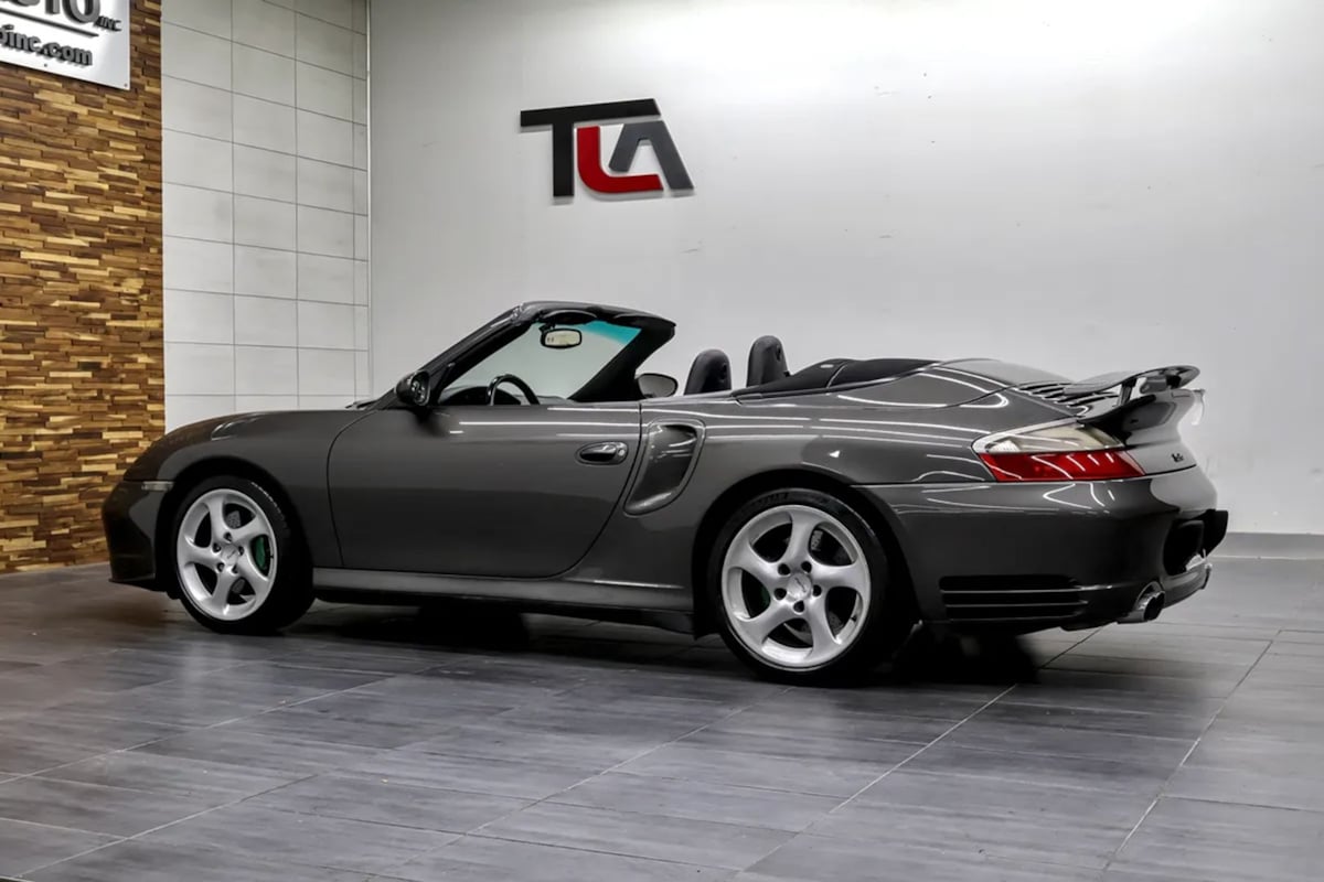 Porsche 911 photo 6