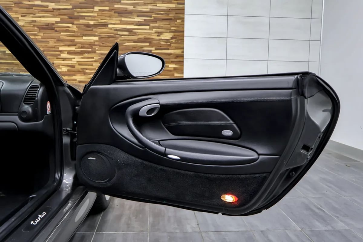 Porsche 911 photo 28