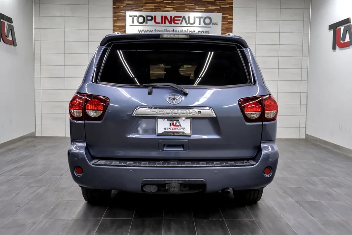 Toyota Sequoia photo 8