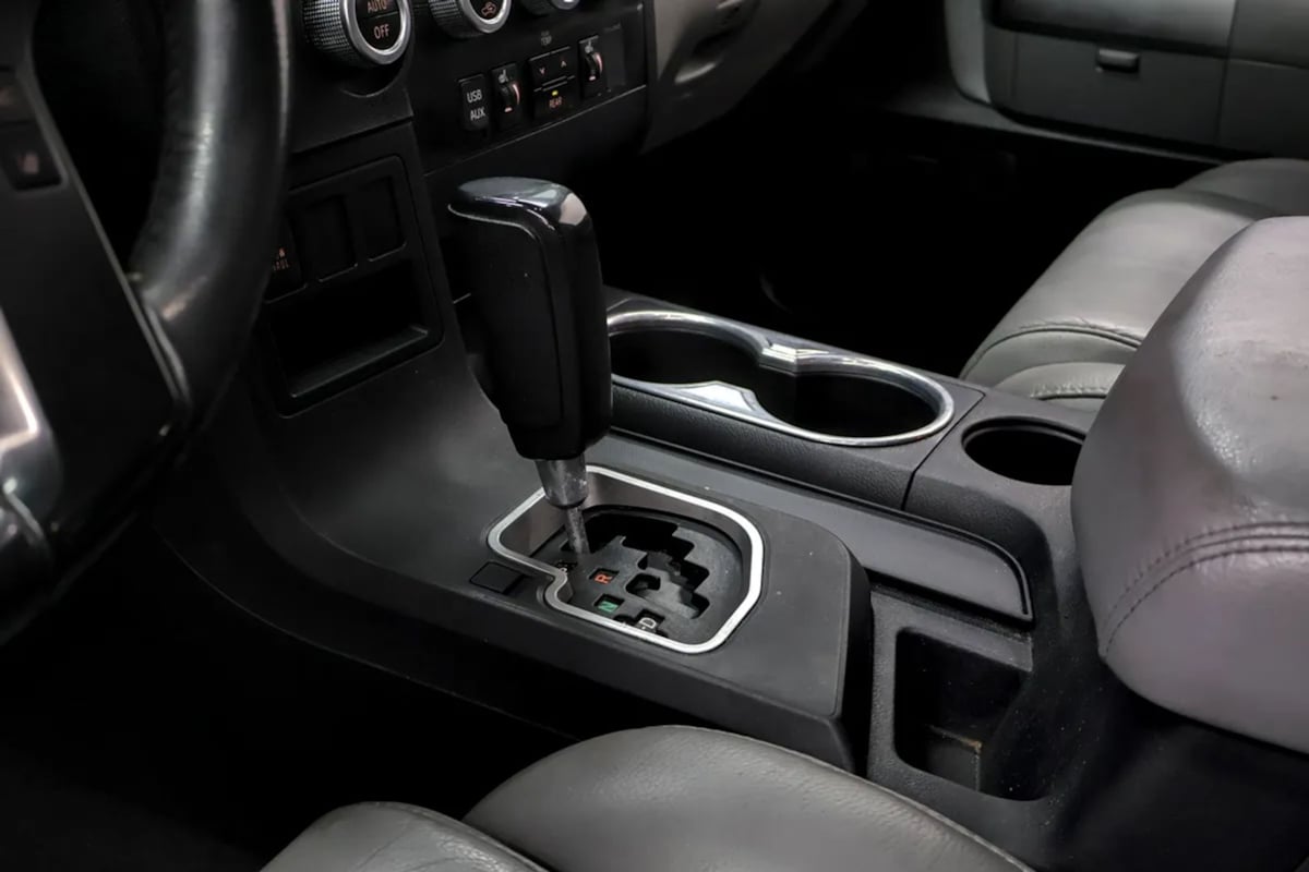 Toyota Sequoia photo 17