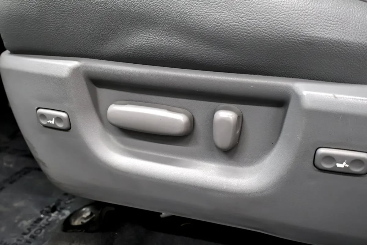 Toyota Sequoia photo 33