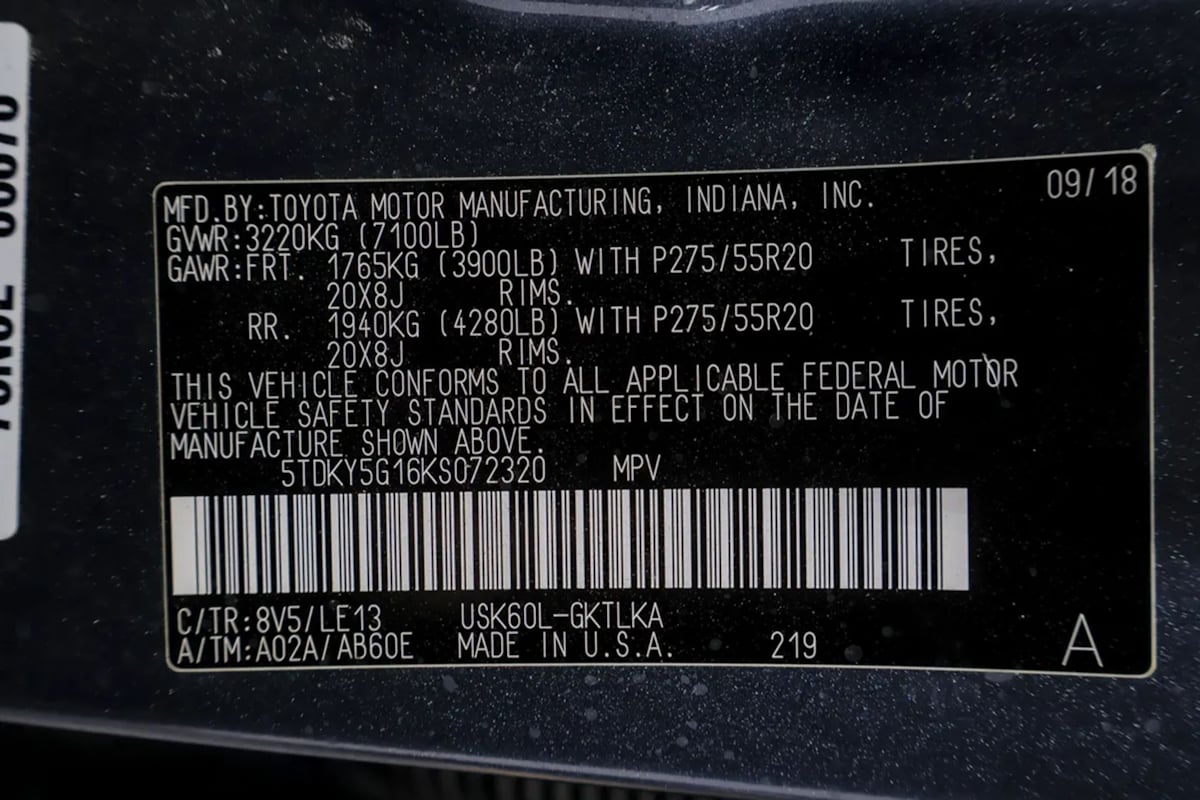 Toyota Sequoia photo 47