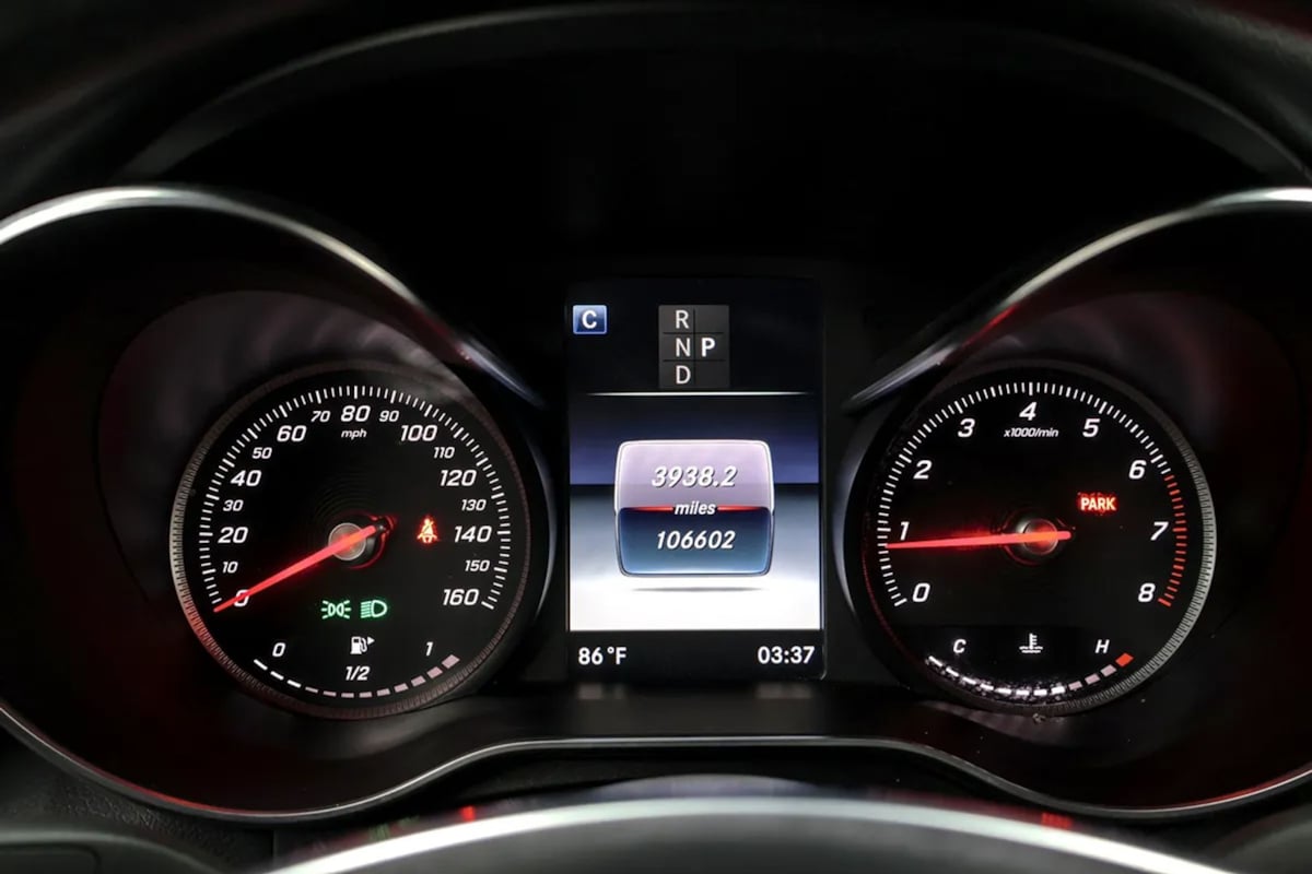 Mercedes-Benz GLC photo 16