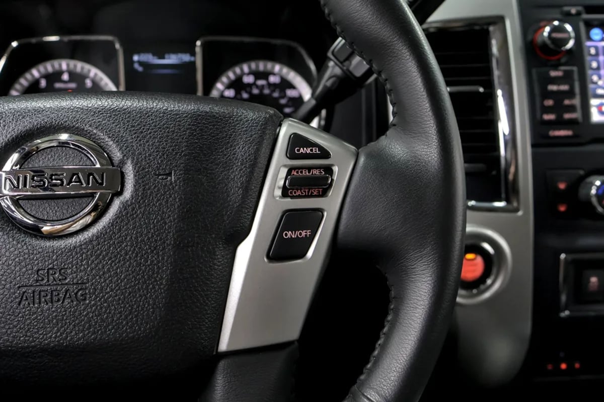 Nissan Titan photo 15