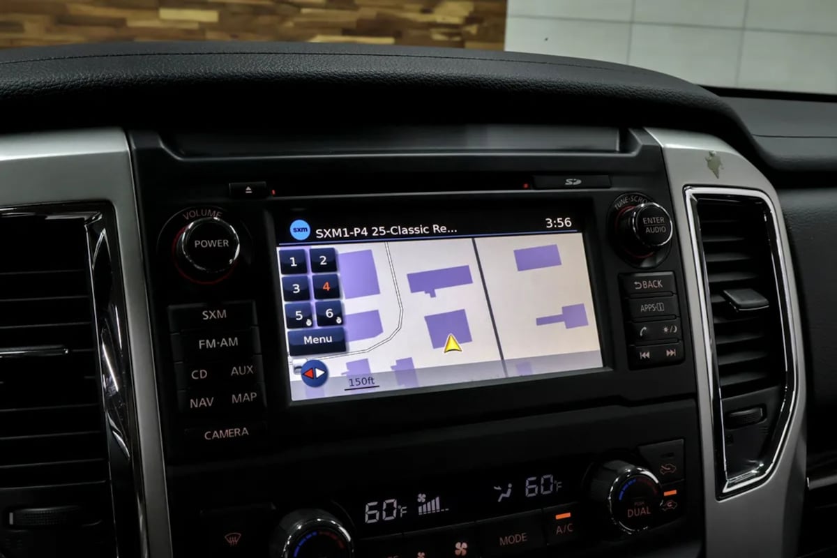 Nissan Titan photo 21