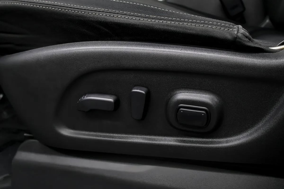 Nissan Titan photo 34