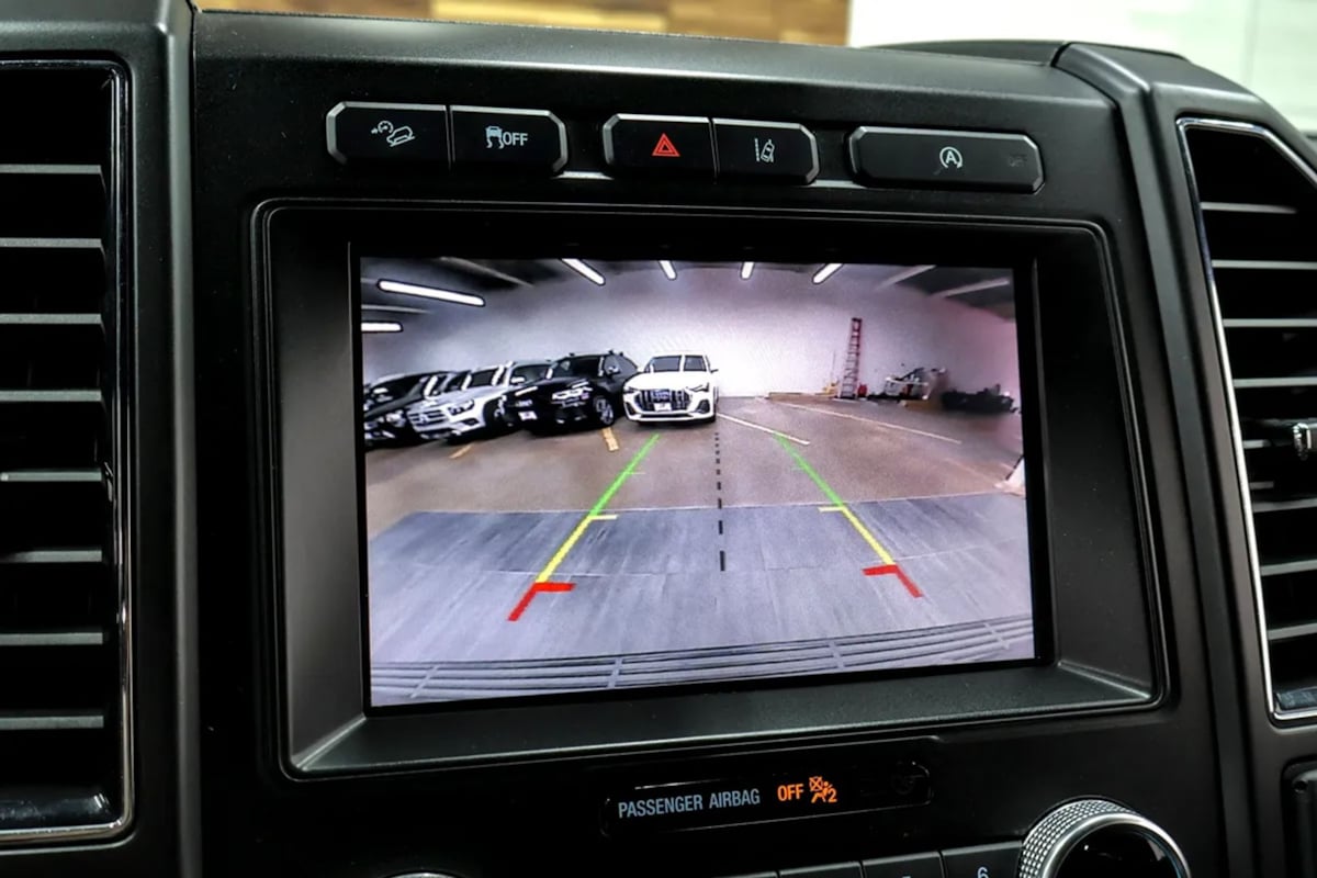 Ford Expedition MAX photo 22