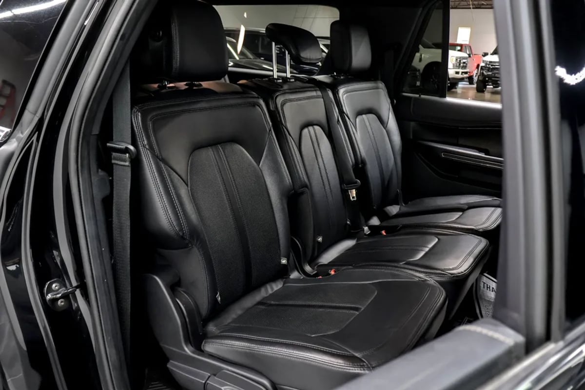 Ford Expedition MAX photo 30