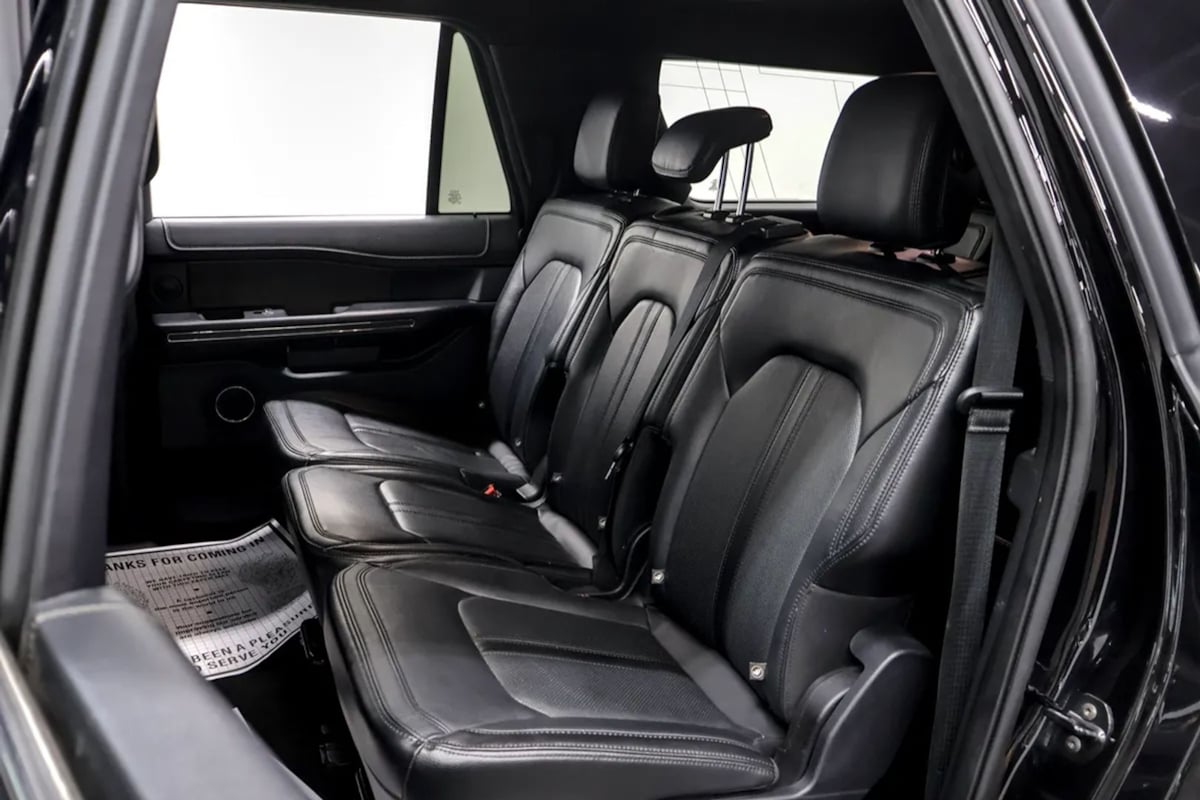 Ford Expedition MAX photo 32