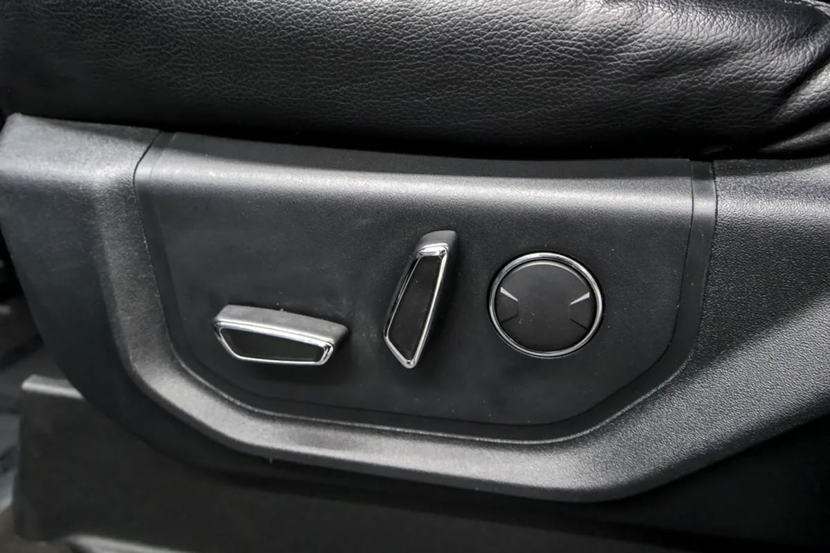 Ford Expedition MAX photo 35