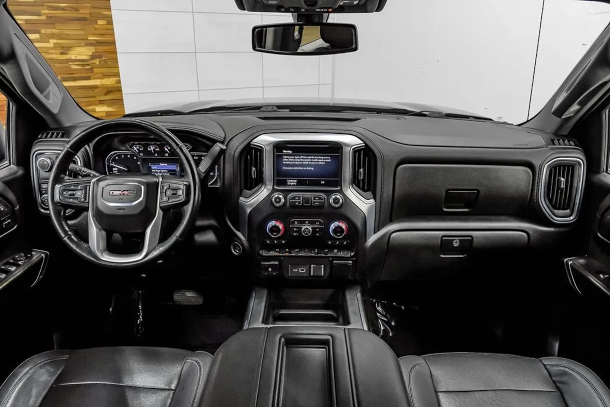 GMC Sierra photo 9