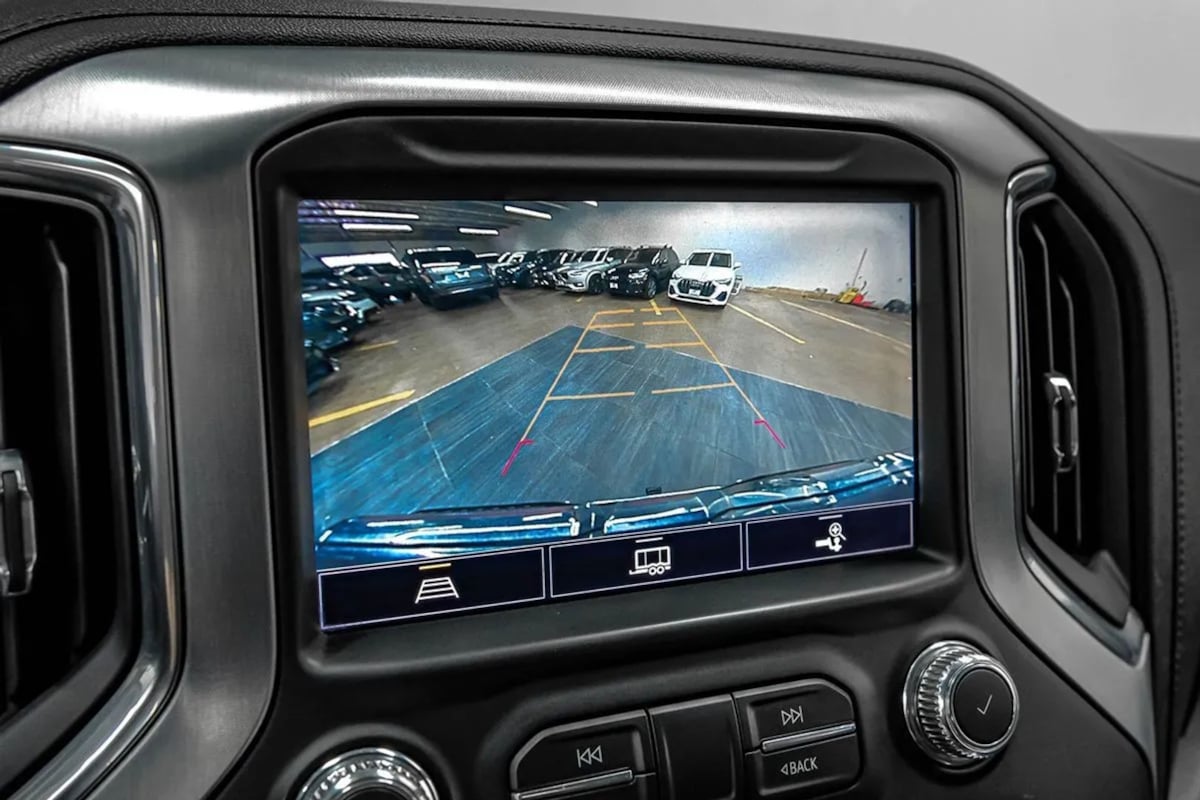 GMC Sierra photo 18
