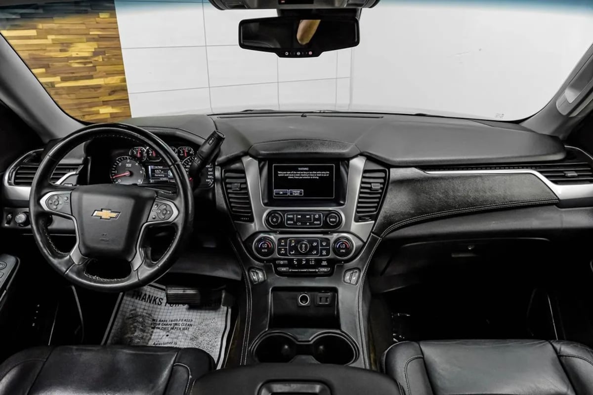 Chevrolet Tahoe photo 9