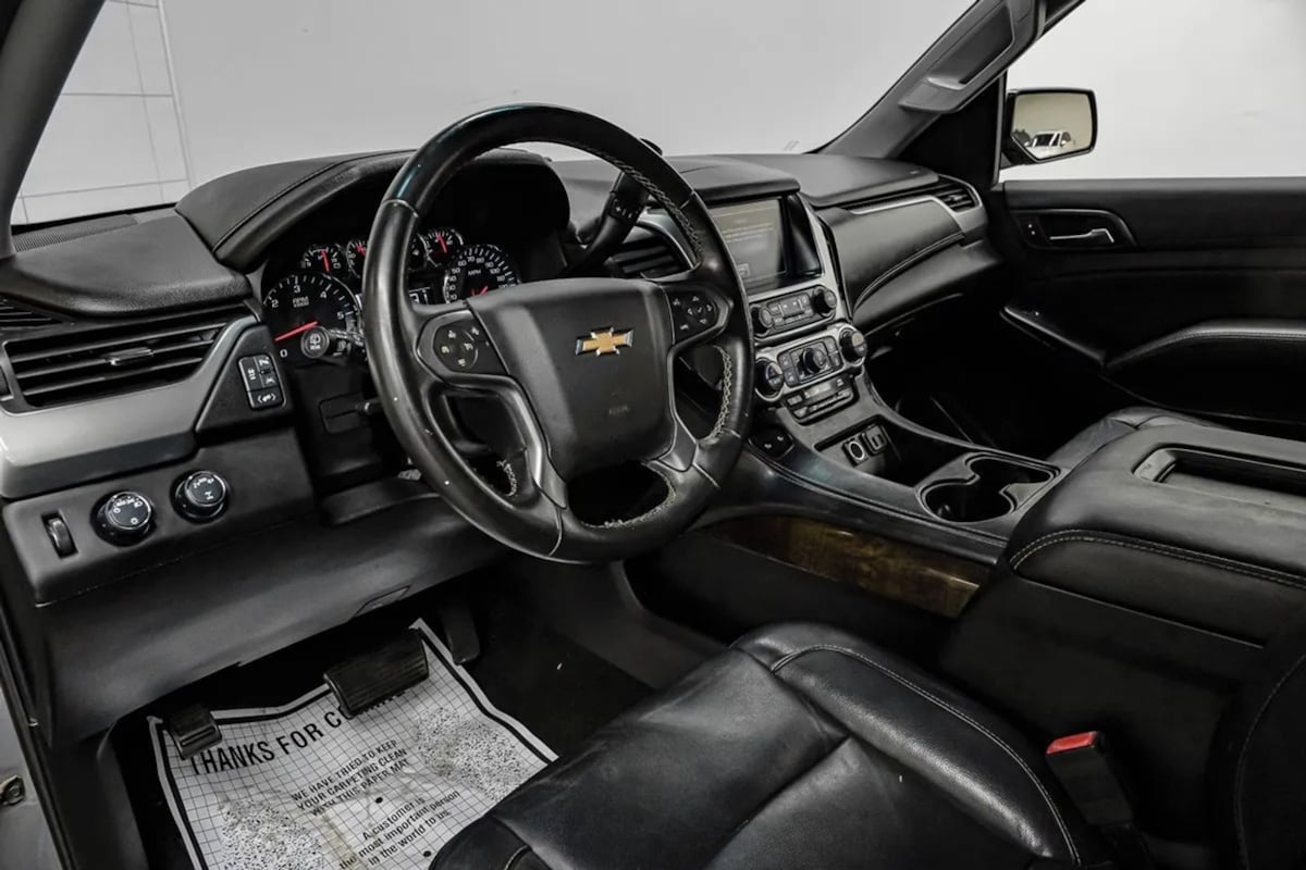 Chevrolet Tahoe photo 11