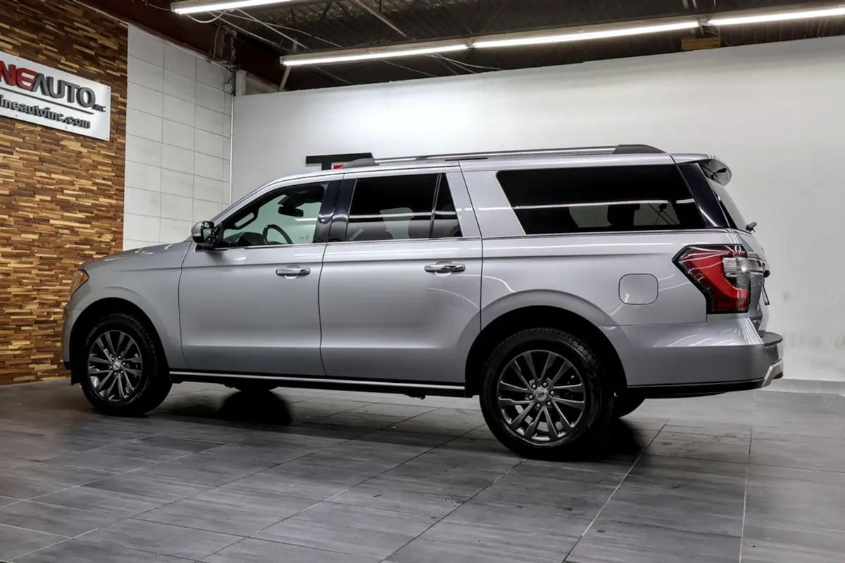 Ford Expedition MAX photo 6