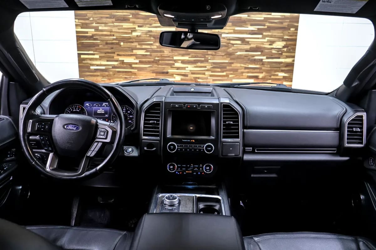 Ford Expedition MAX photo 11
