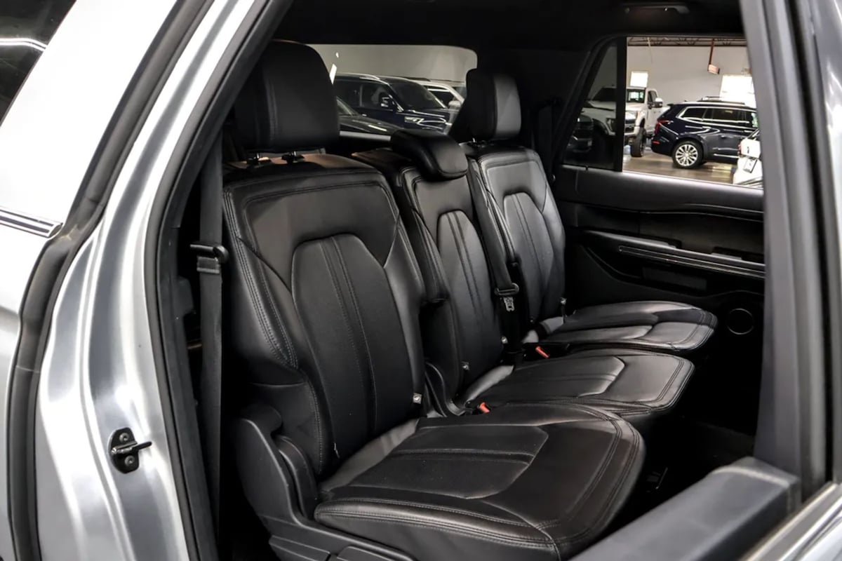 Ford Expedition MAX photo 30