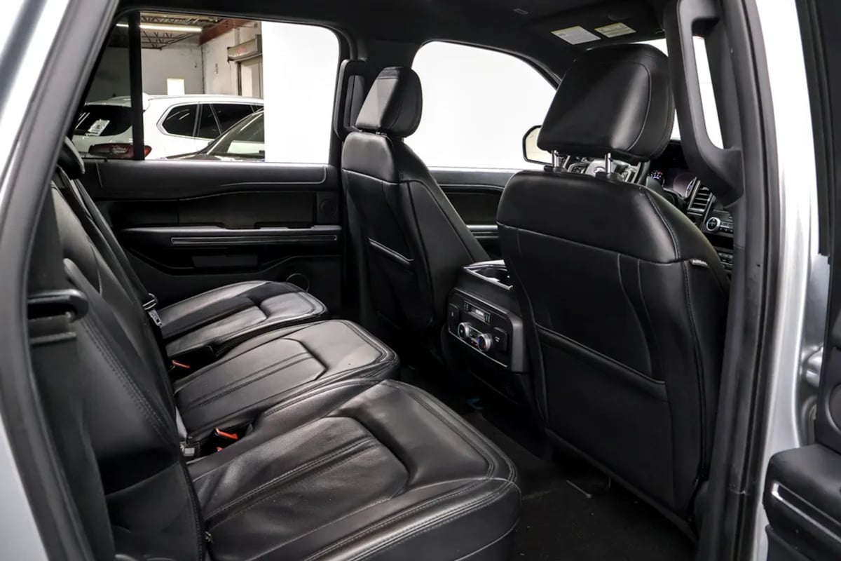 Ford Expedition MAX photo 31