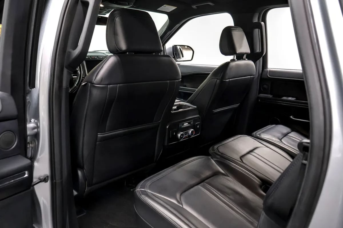 Ford Expedition MAX photo 33