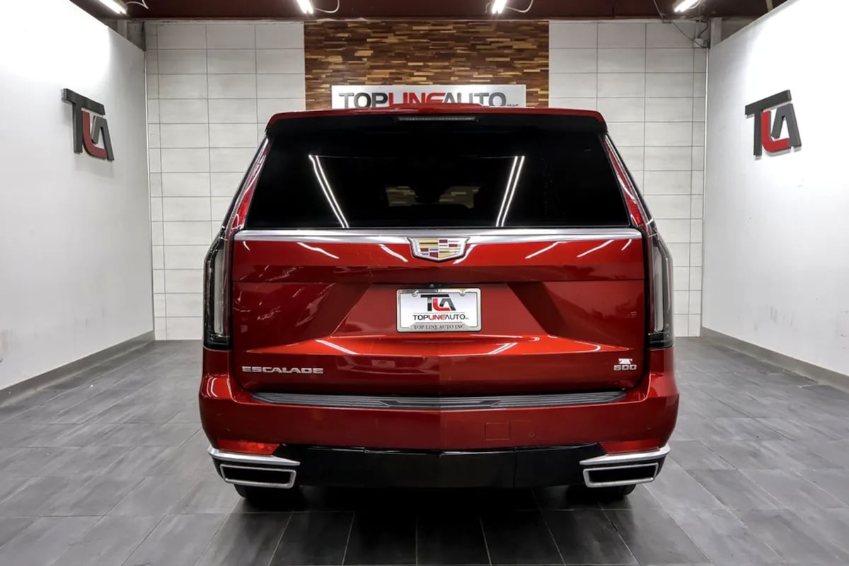 Cadillac Escalade ESV photo 8