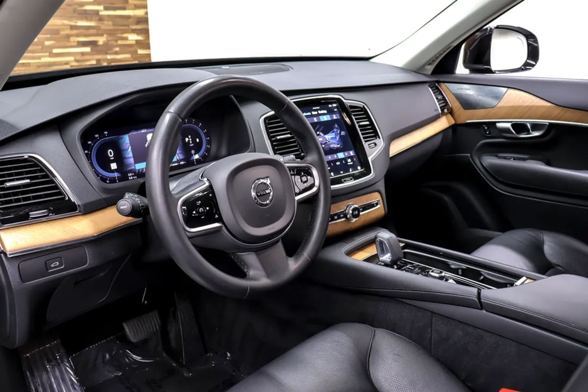 Volvo XC90 photo 10