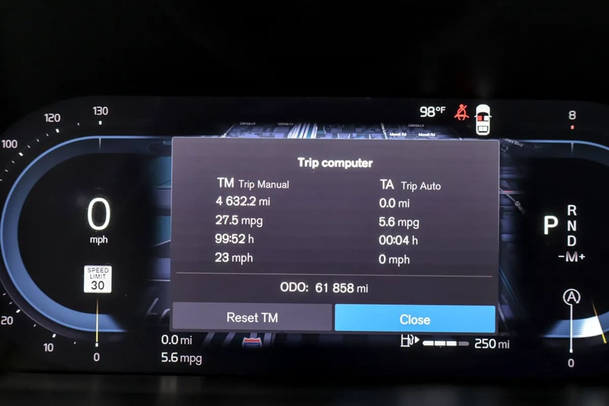 Volvo XC90 photo 17
