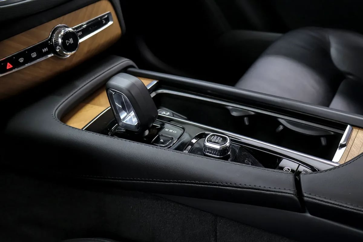 Volvo XC90 photo 18