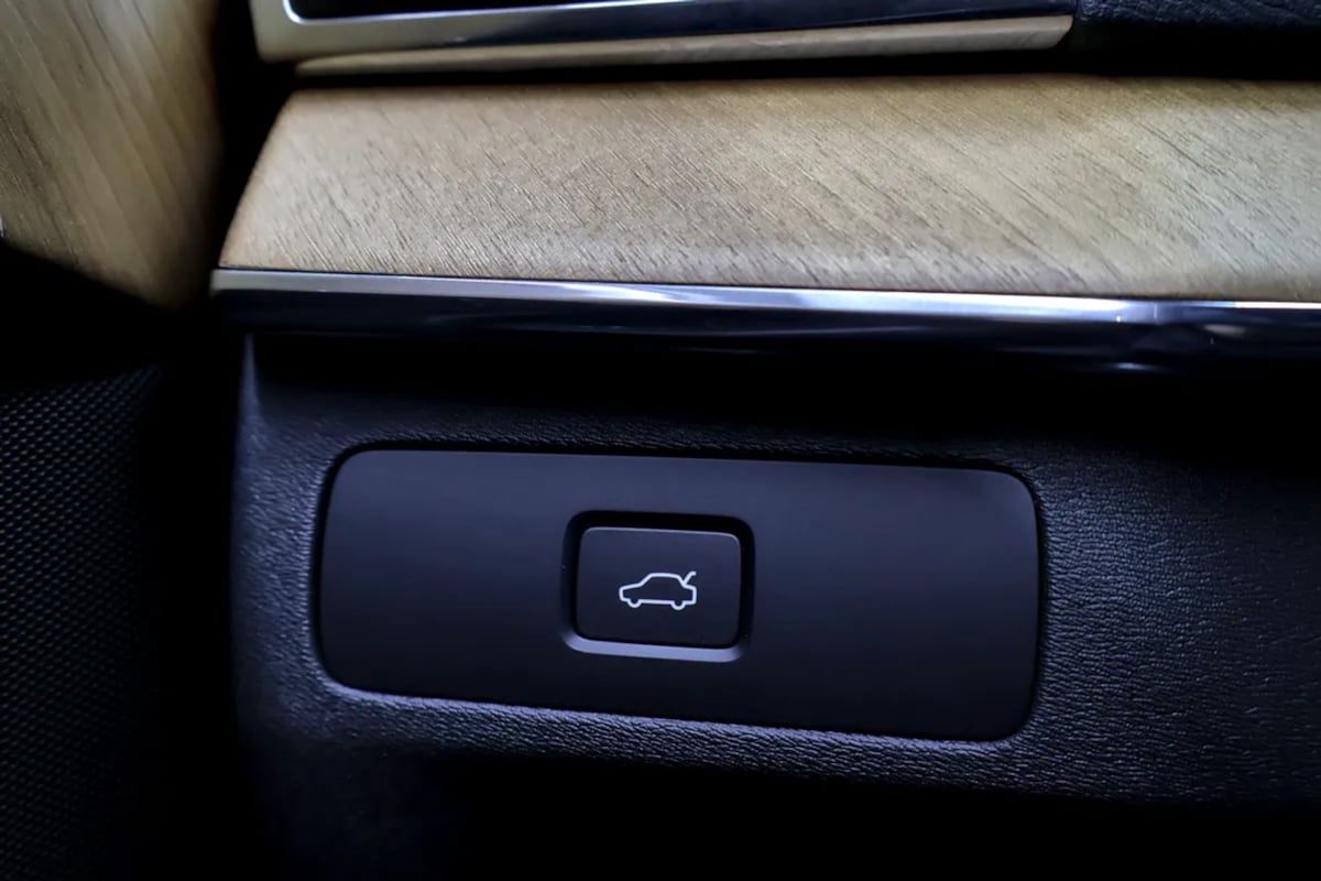 Volvo XC90 photo 25