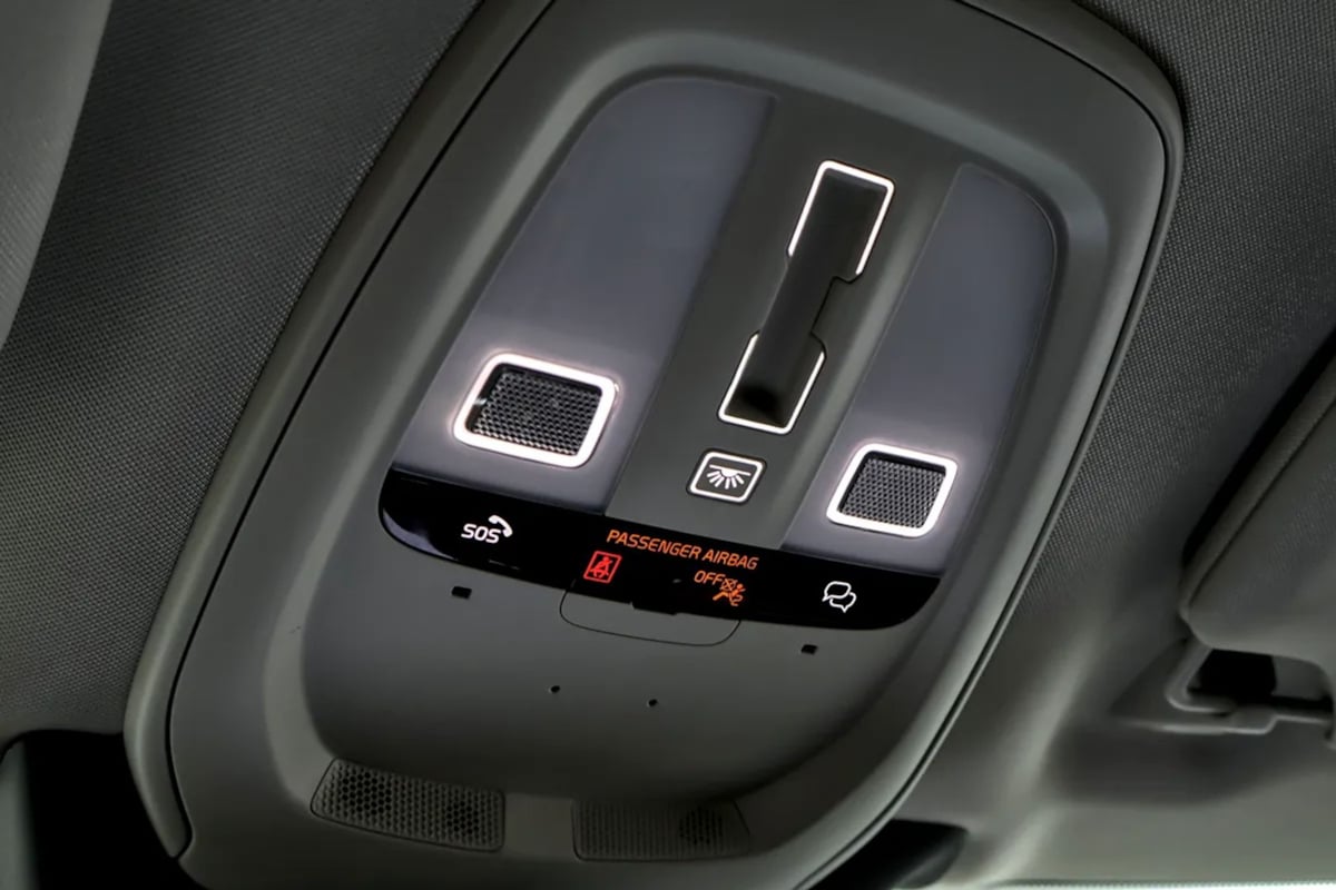 Volvo XC90 photo 26