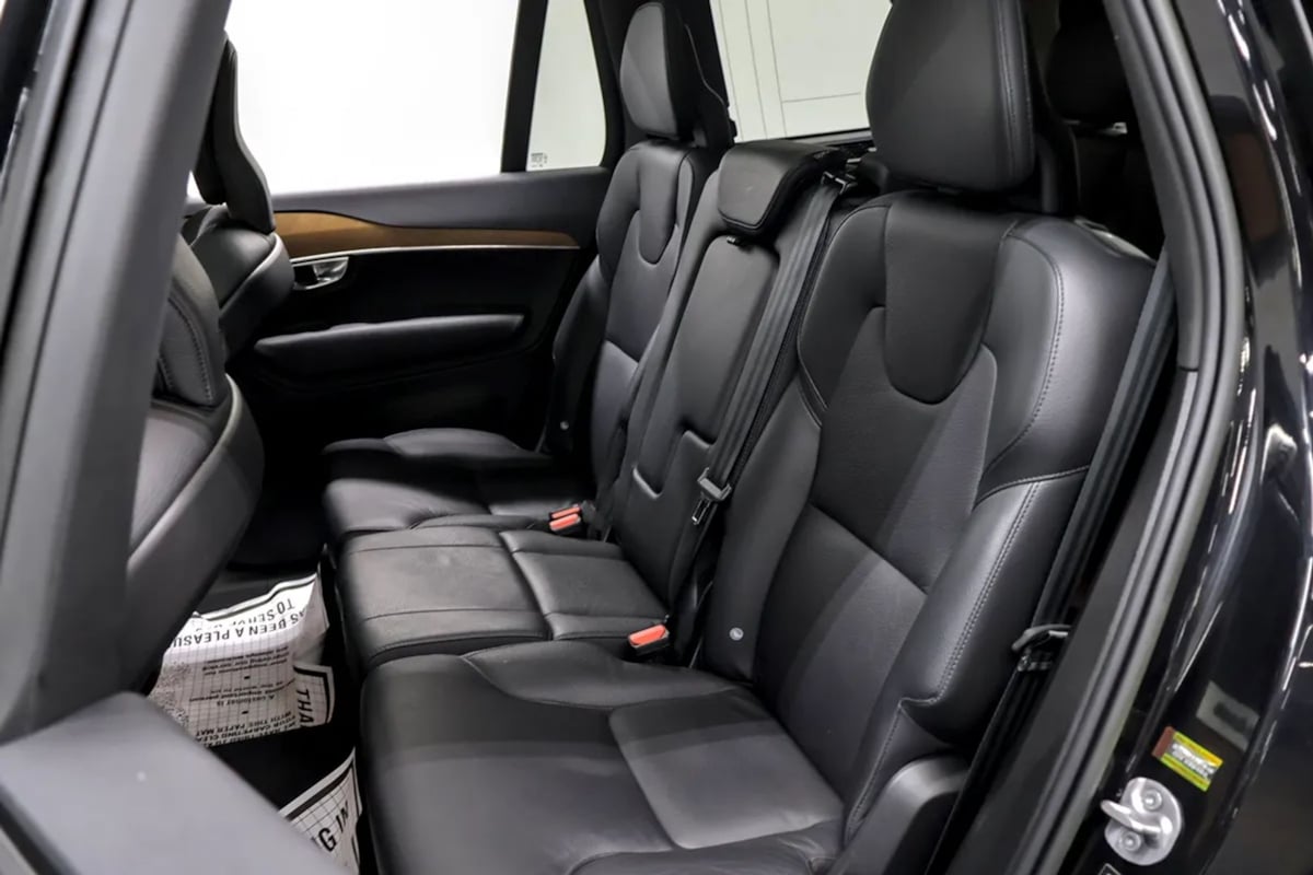 Volvo XC90 photo 32