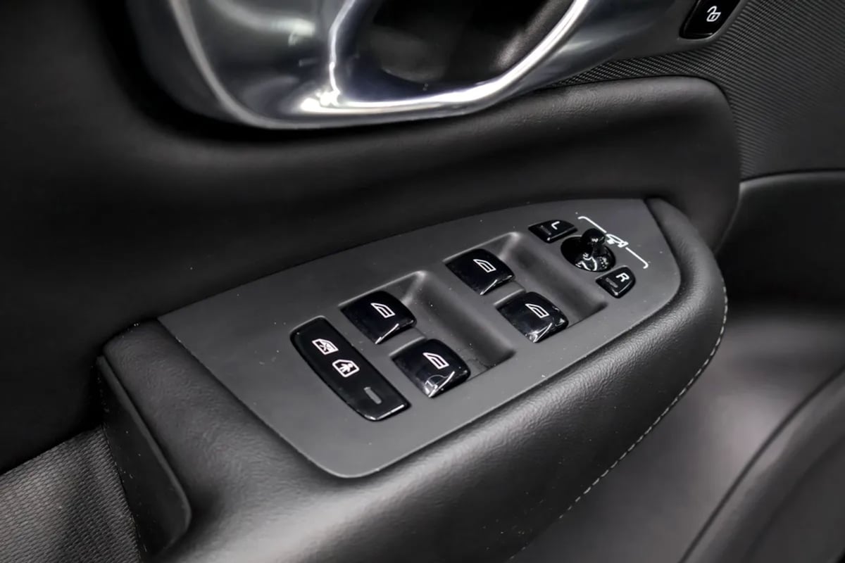Volvo XC90 photo 36