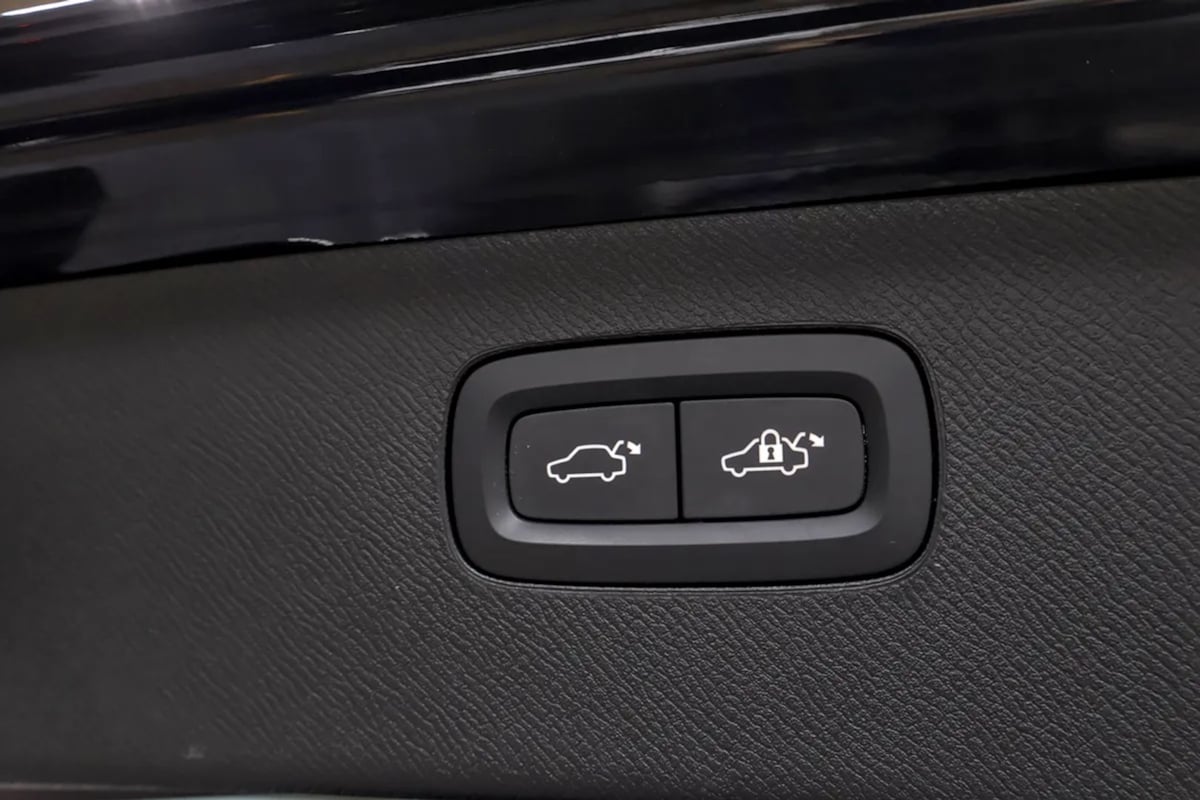 Volvo XC90 photo 48