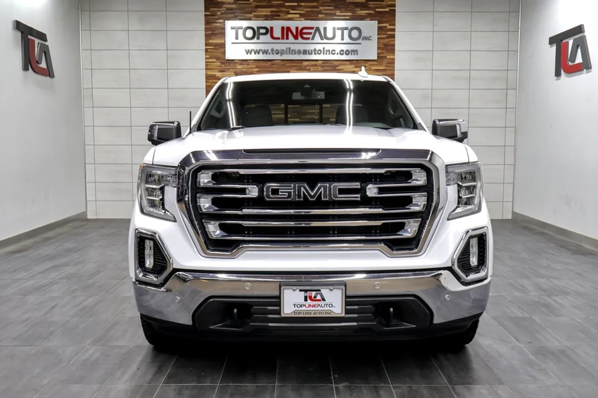 GMC Sierra photo 3