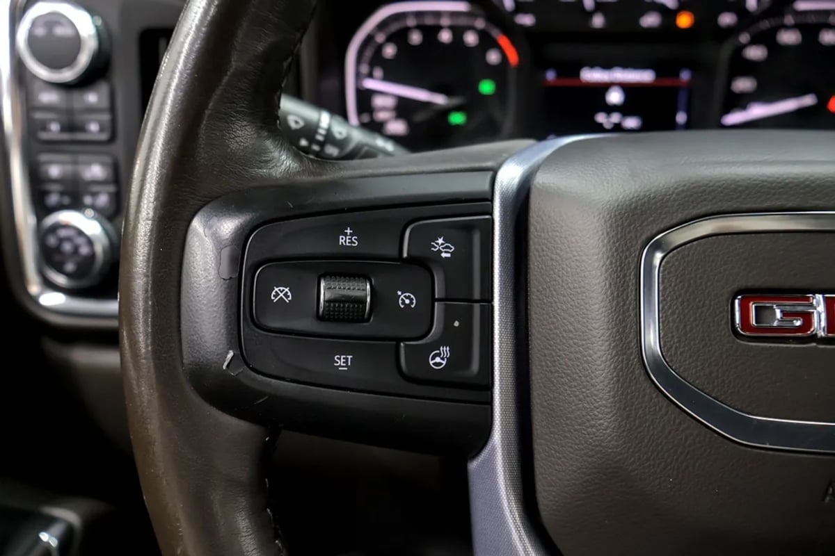 GMC Sierra photo 14