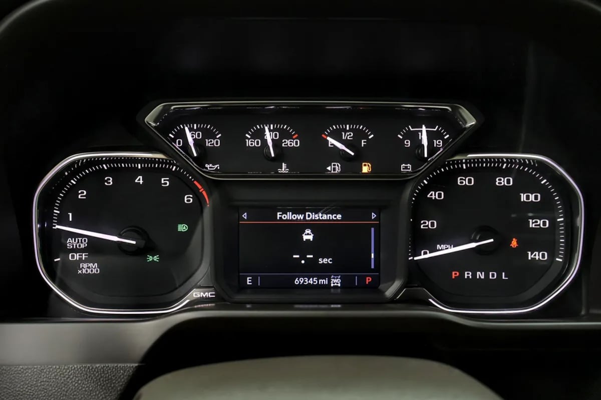 GMC Sierra photo 16
