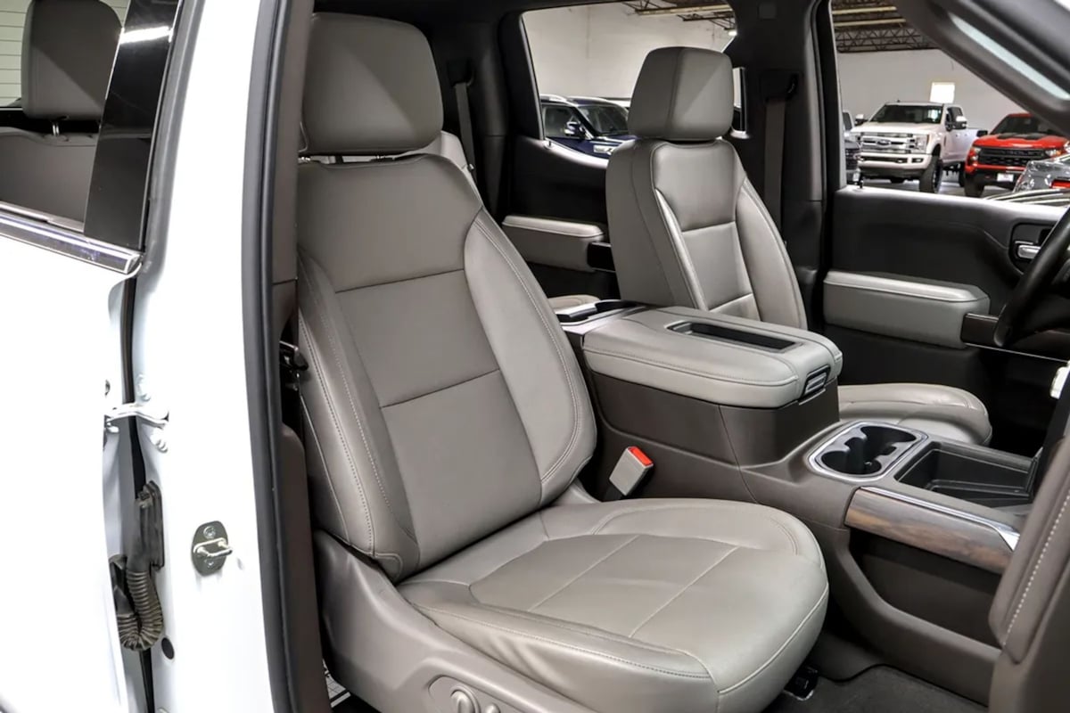 GMC Sierra photo 27