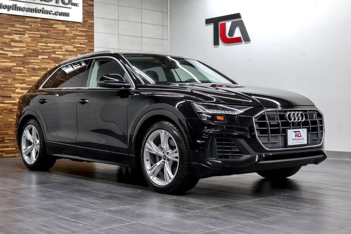 Audi Q8 photo 2