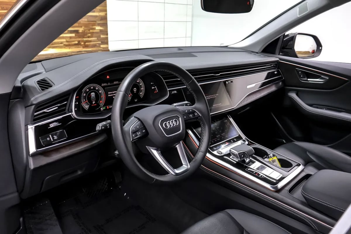 Audi Q8 photo 10