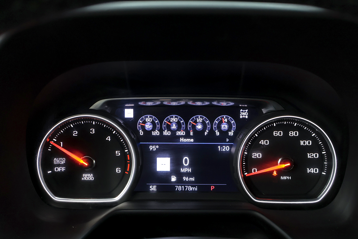 Chevrolet Tahoe photo 16